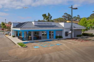 zipline to offer food delivery from mendocino farms integrated into food service workflows